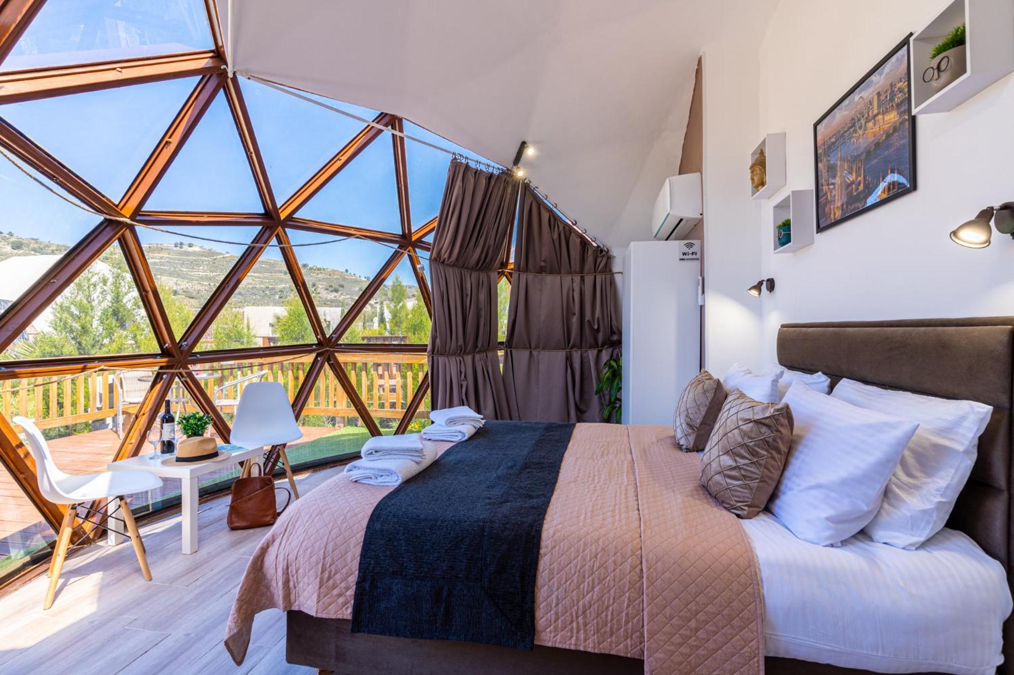ホテル Amazing Cyprus Glamping Domes - Glamping Cyprus パ フォス エクステリア 写真