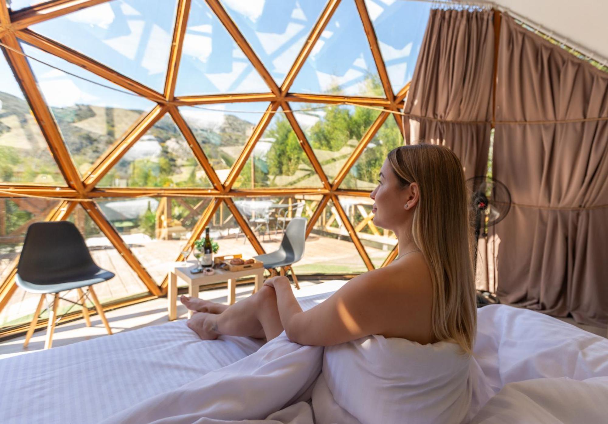 ホテル Amazing Cyprus Glamping Domes - Glamping Cyprus パ フォス エクステリア 写真